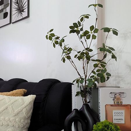 באגויו Emiliez Place מראה חיצוני תמונה