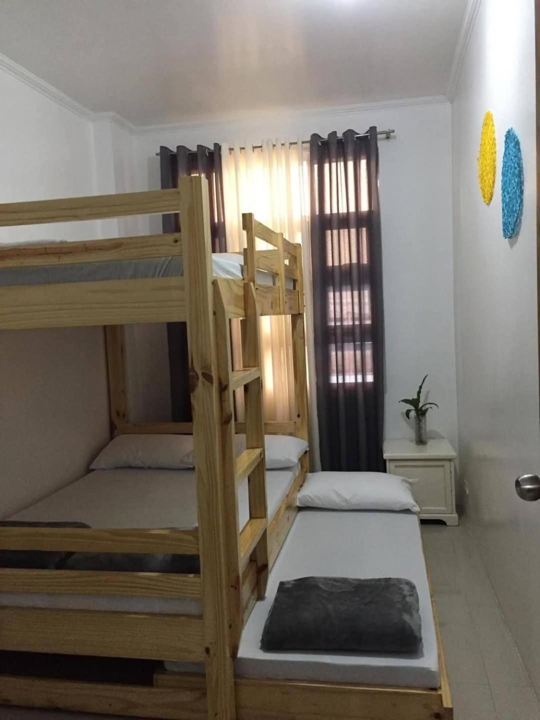 באגויו Emiliez Place מראה חיצוני תמונה